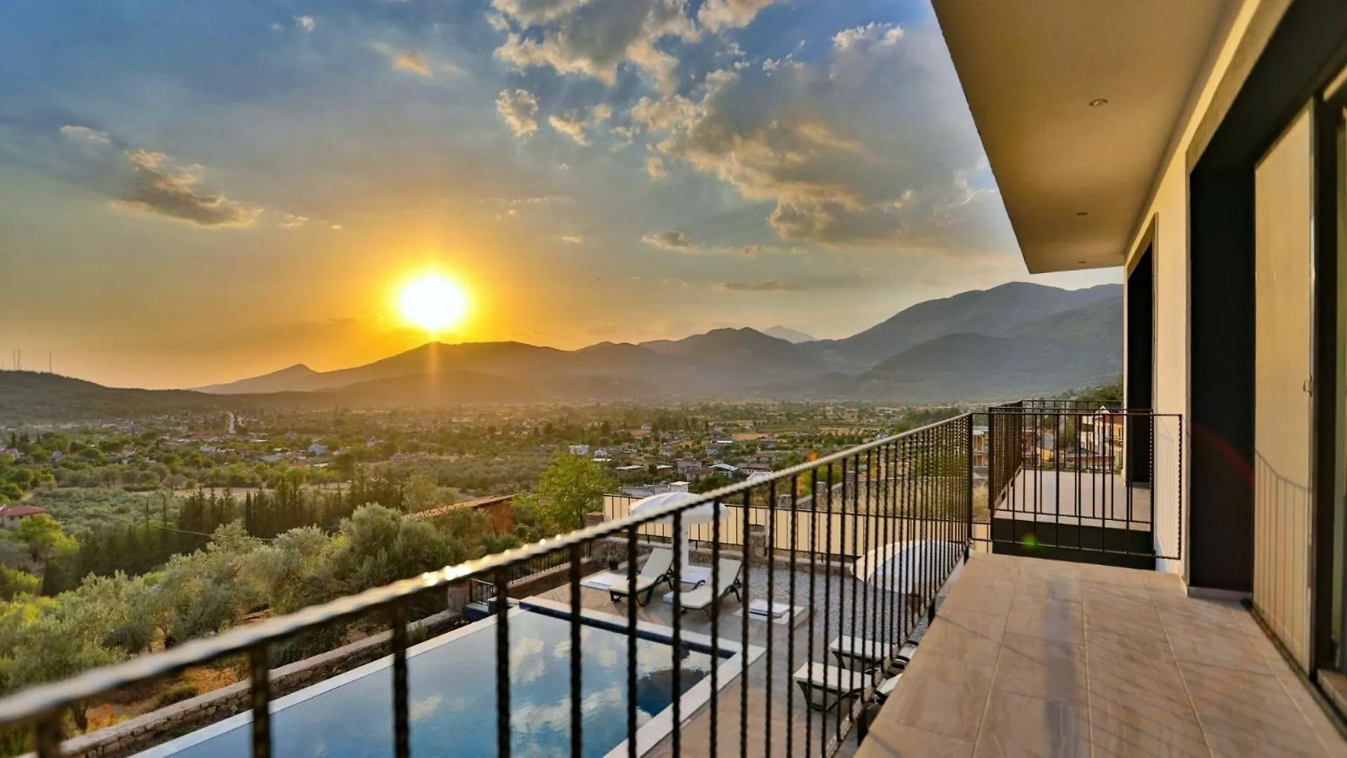 Fethiye Uzumlu Village 3 Bedroom Villa - 1725